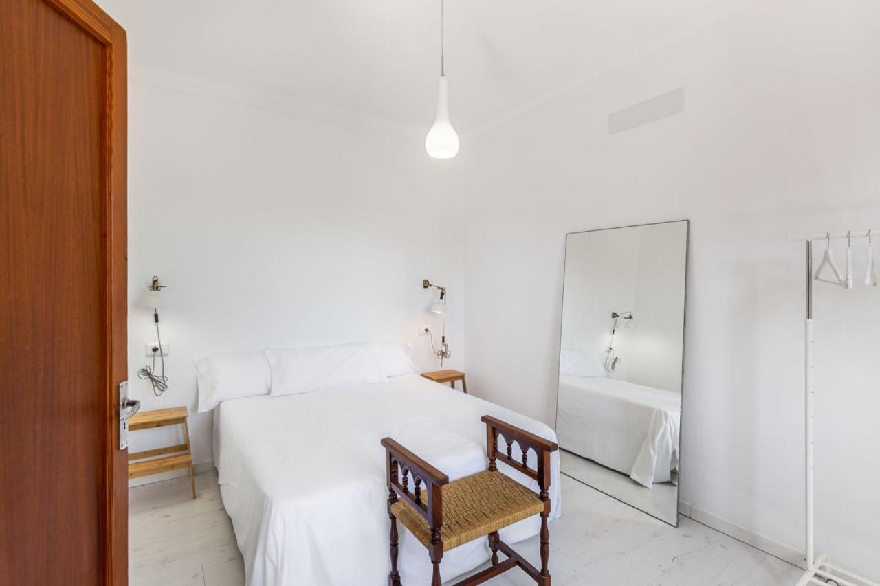 Rooms Can Moreno Ses Salines  Eksteriør billede