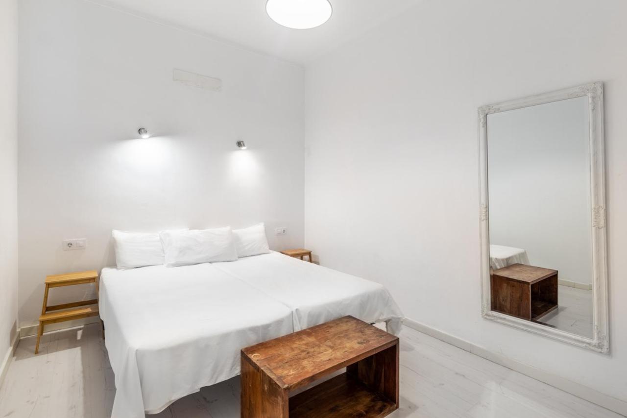Rooms Can Moreno Ses Salines  Eksteriør billede